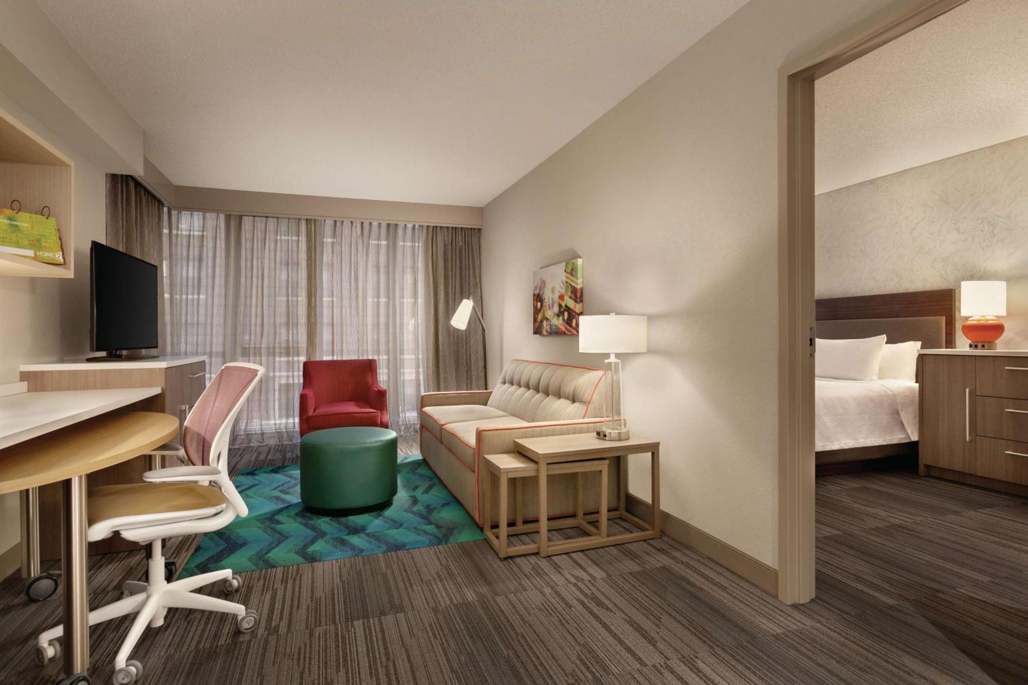 Home2 Suites By Hilton Chicago River North Exterior photo