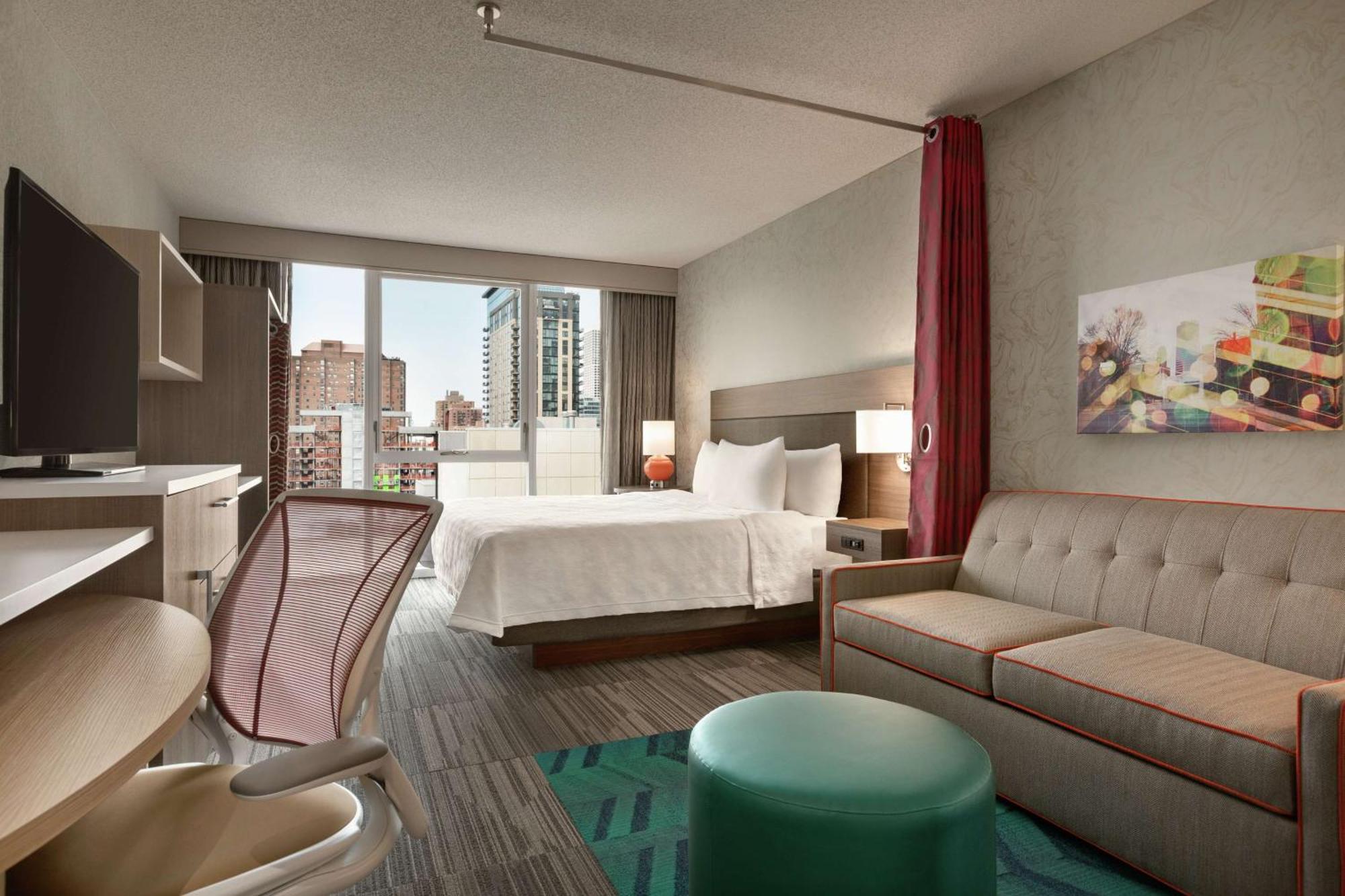 Home2 Suites By Hilton Chicago River North Exterior photo