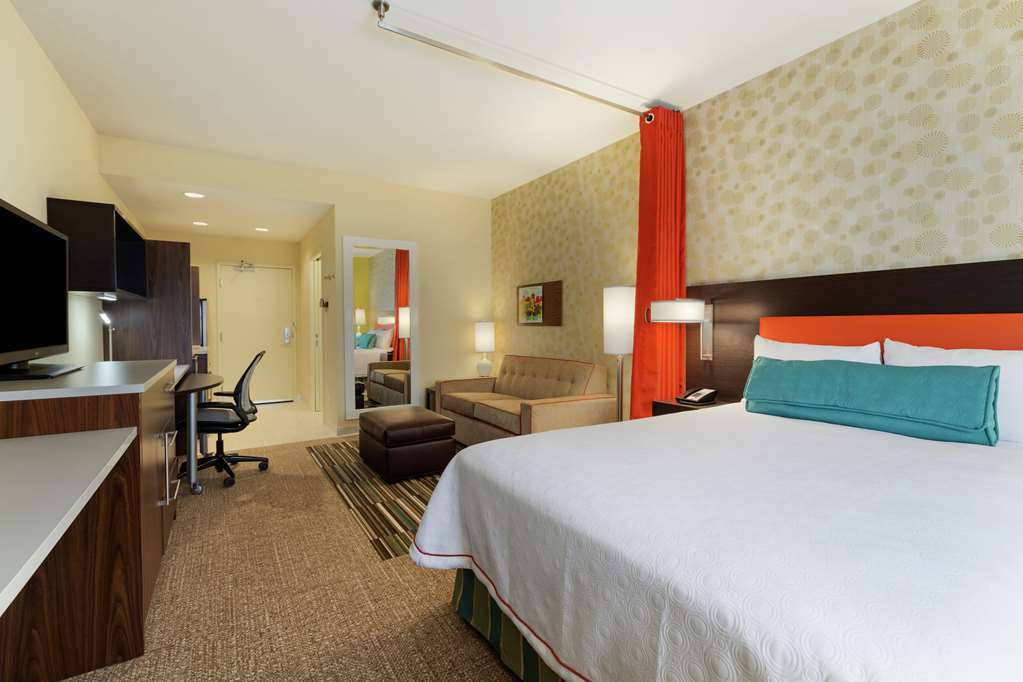 Home2 Suites By Hilton Chicago River North Room photo